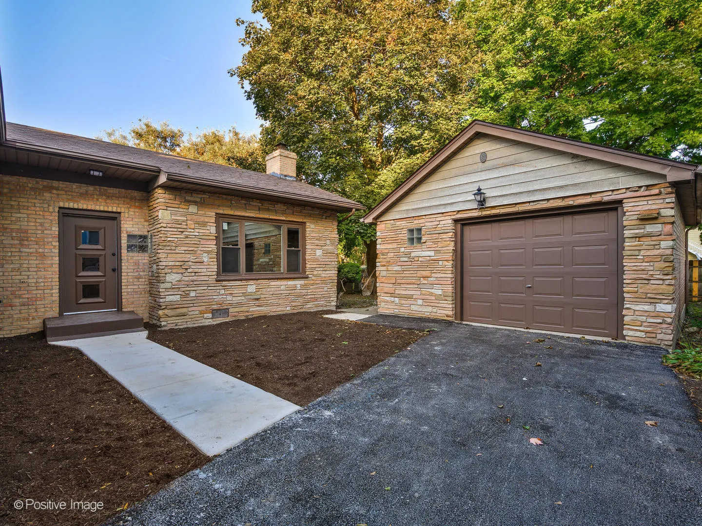 1521 Seymour Avenue IL