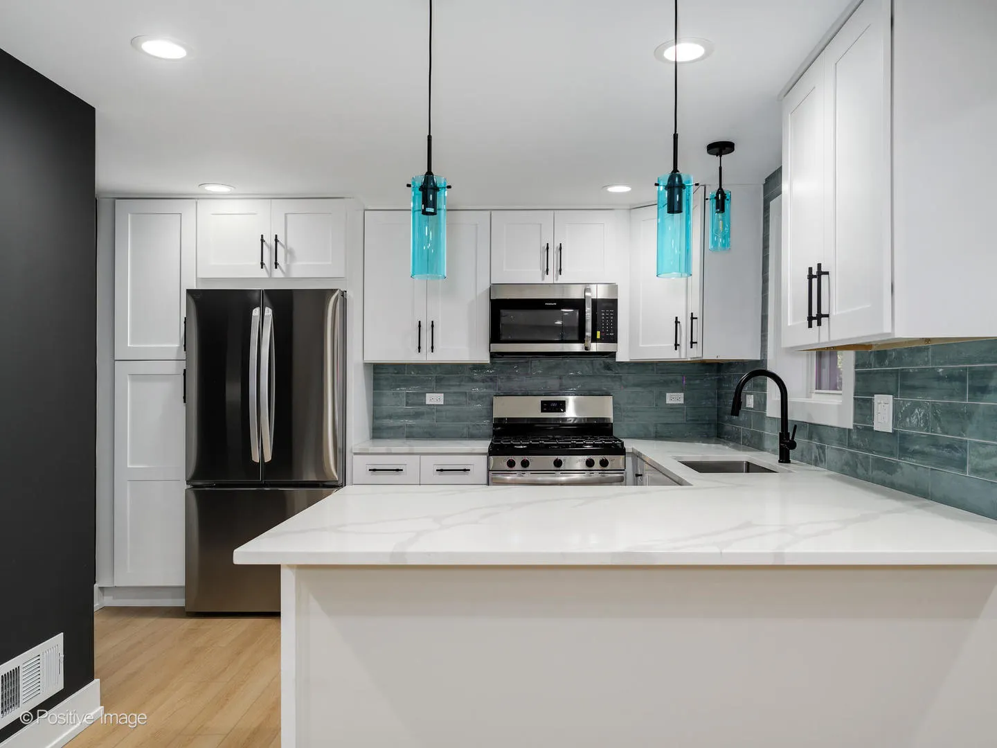 1521 Seymour Avenue IL