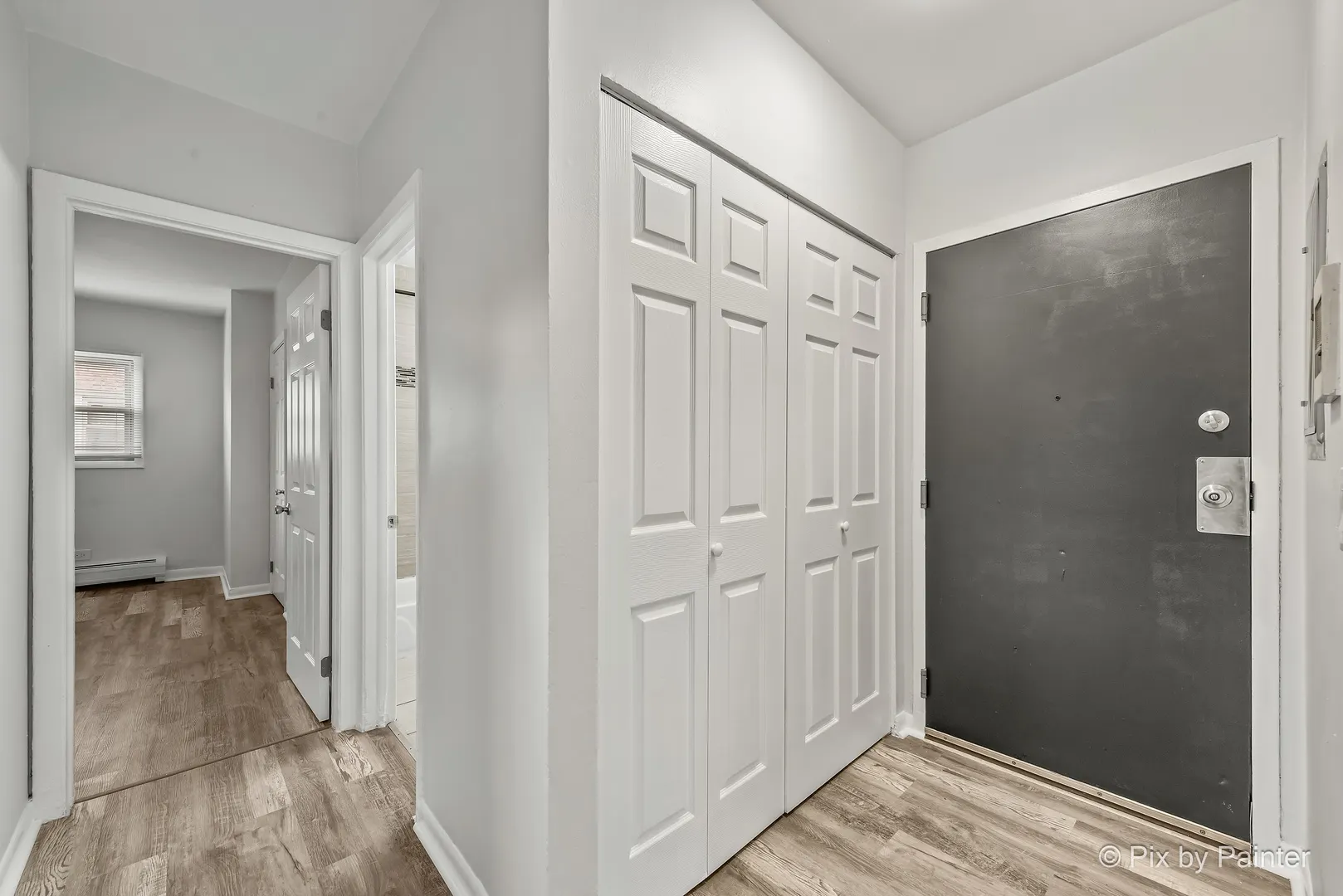 7319 N Rogers Avenue 201 IL