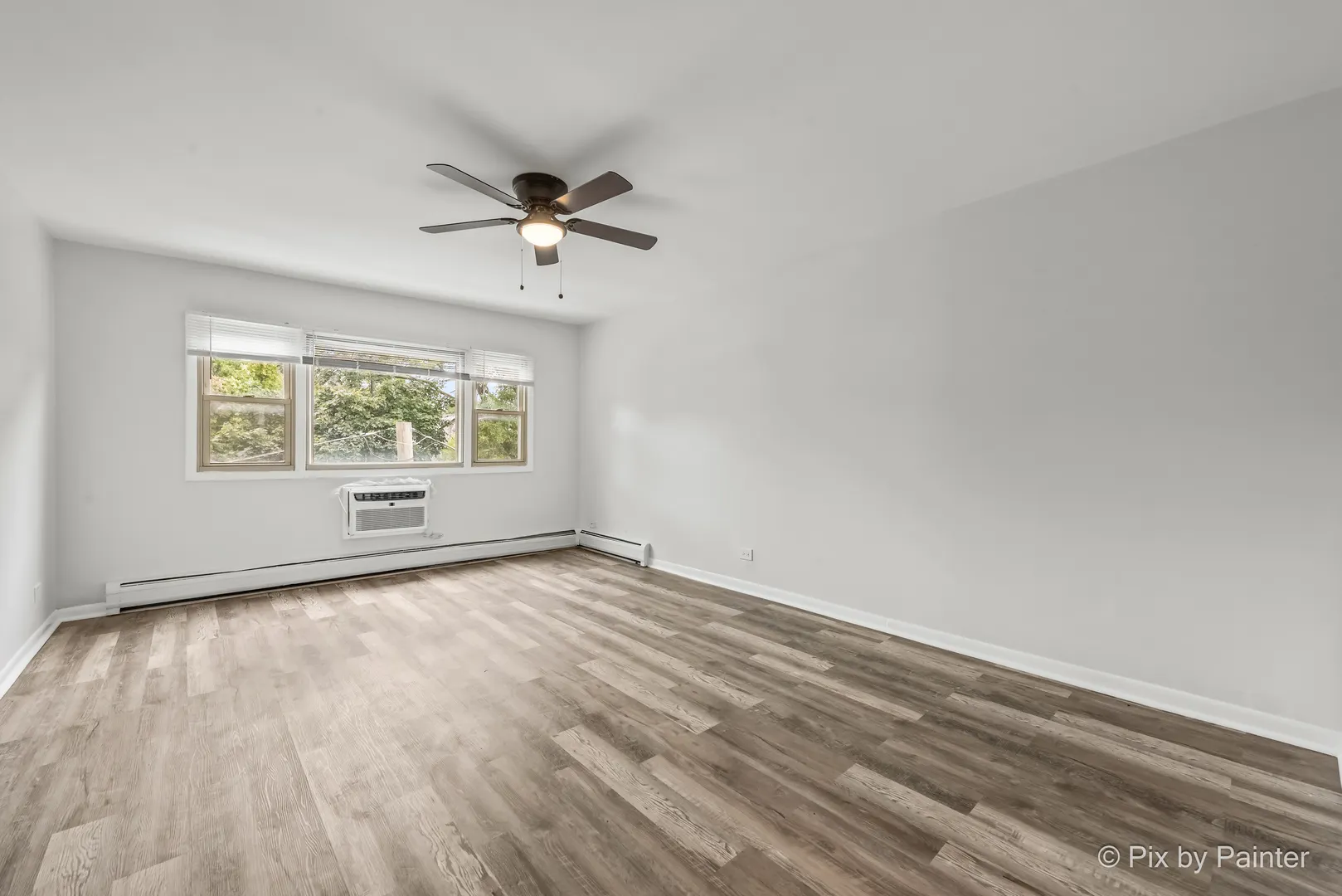 7319 N Rogers Avenue 201 IL