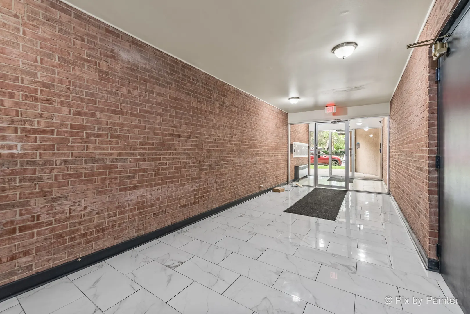 7319 N Rogers Avenue 201 IL