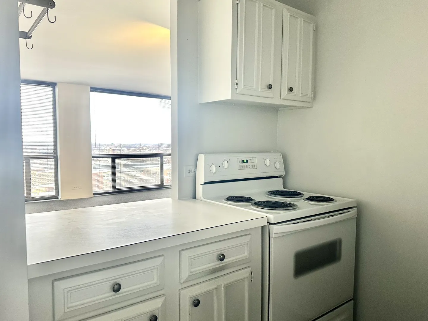 4343 N Clarendon Avenue 2613 IL