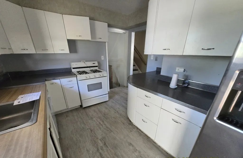 528 W Winchester Road IL