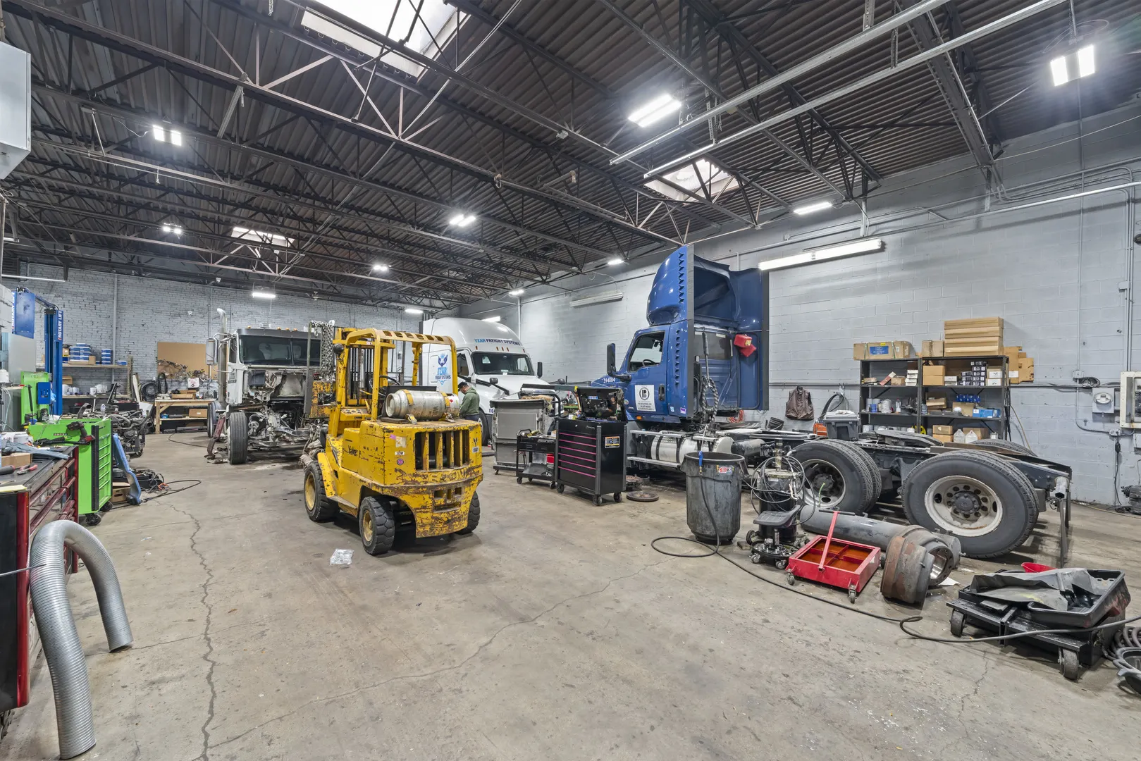 5944 W 65th Street IL