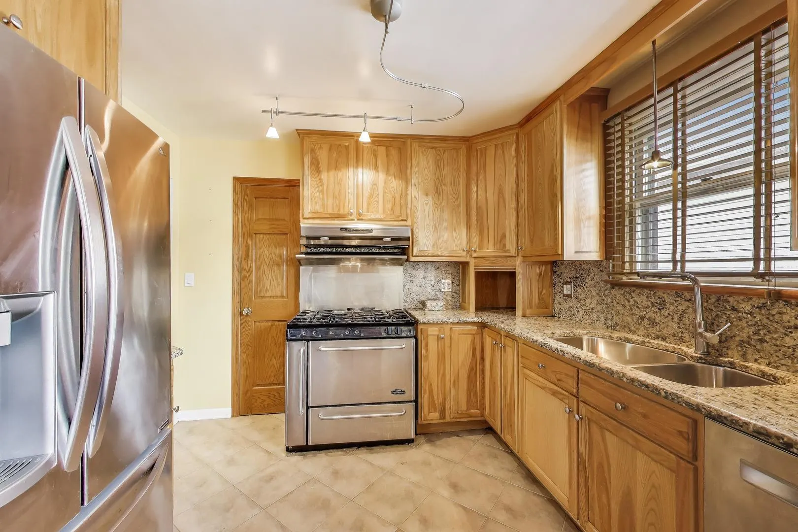 1021 South Boulevard IL