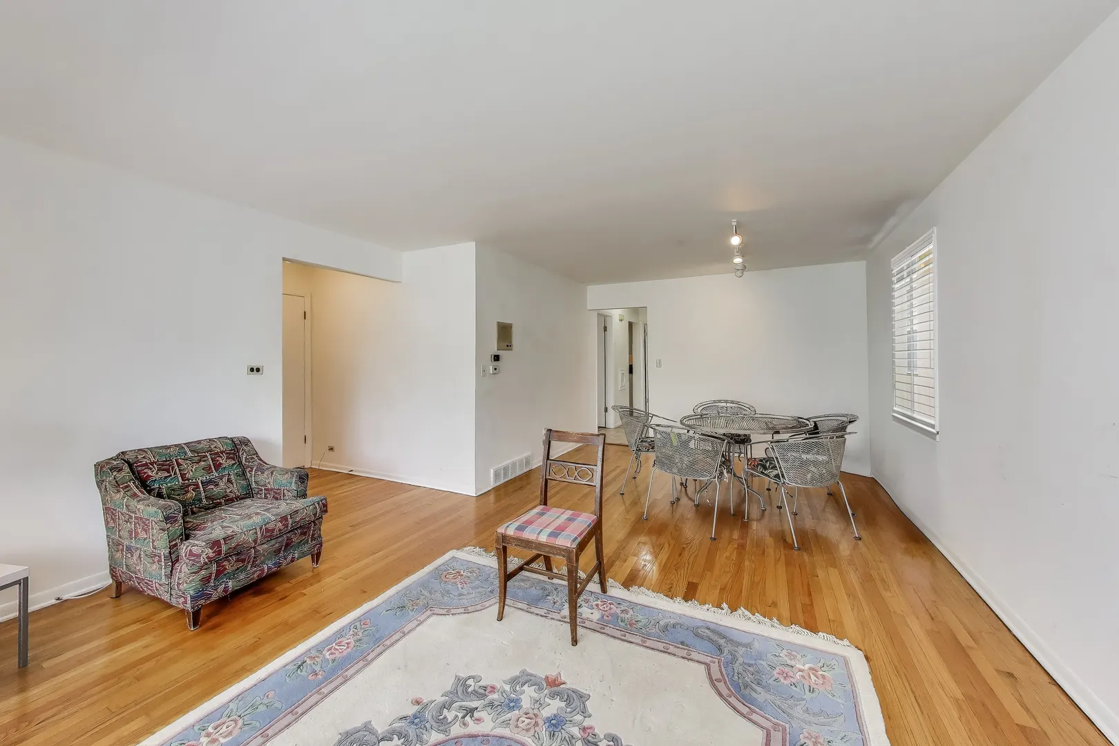 1021 South Boulevard IL