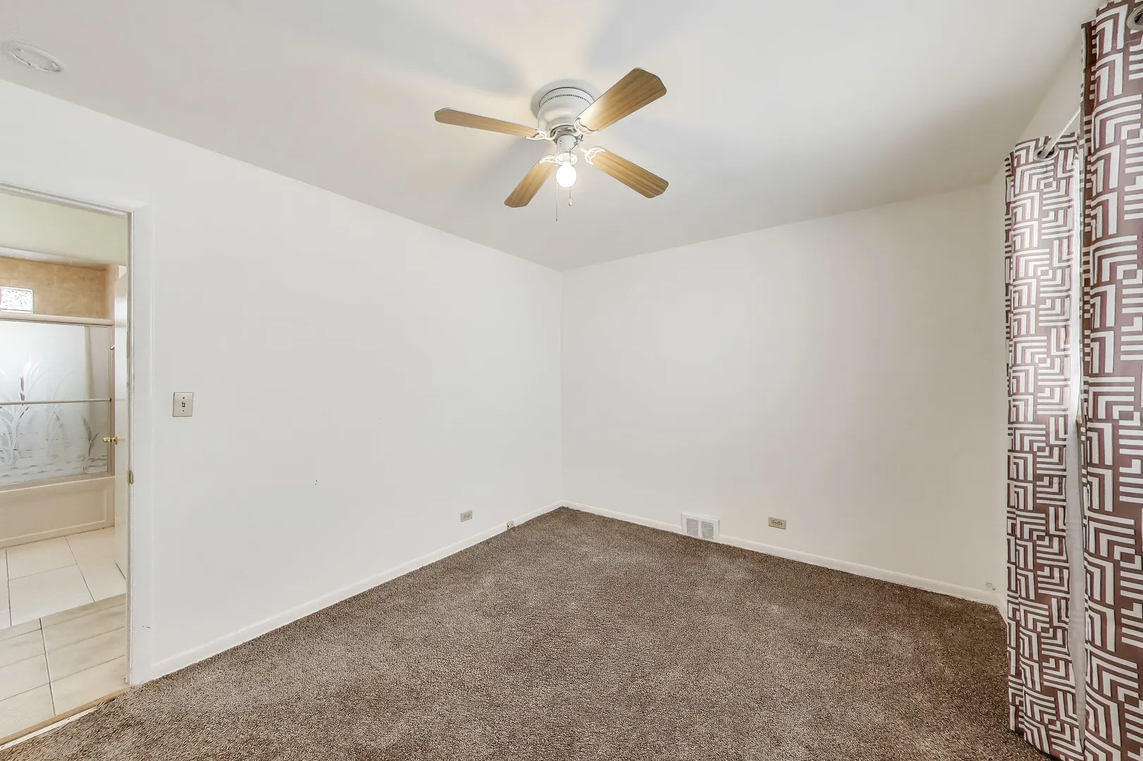 1021 South Boulevard IL