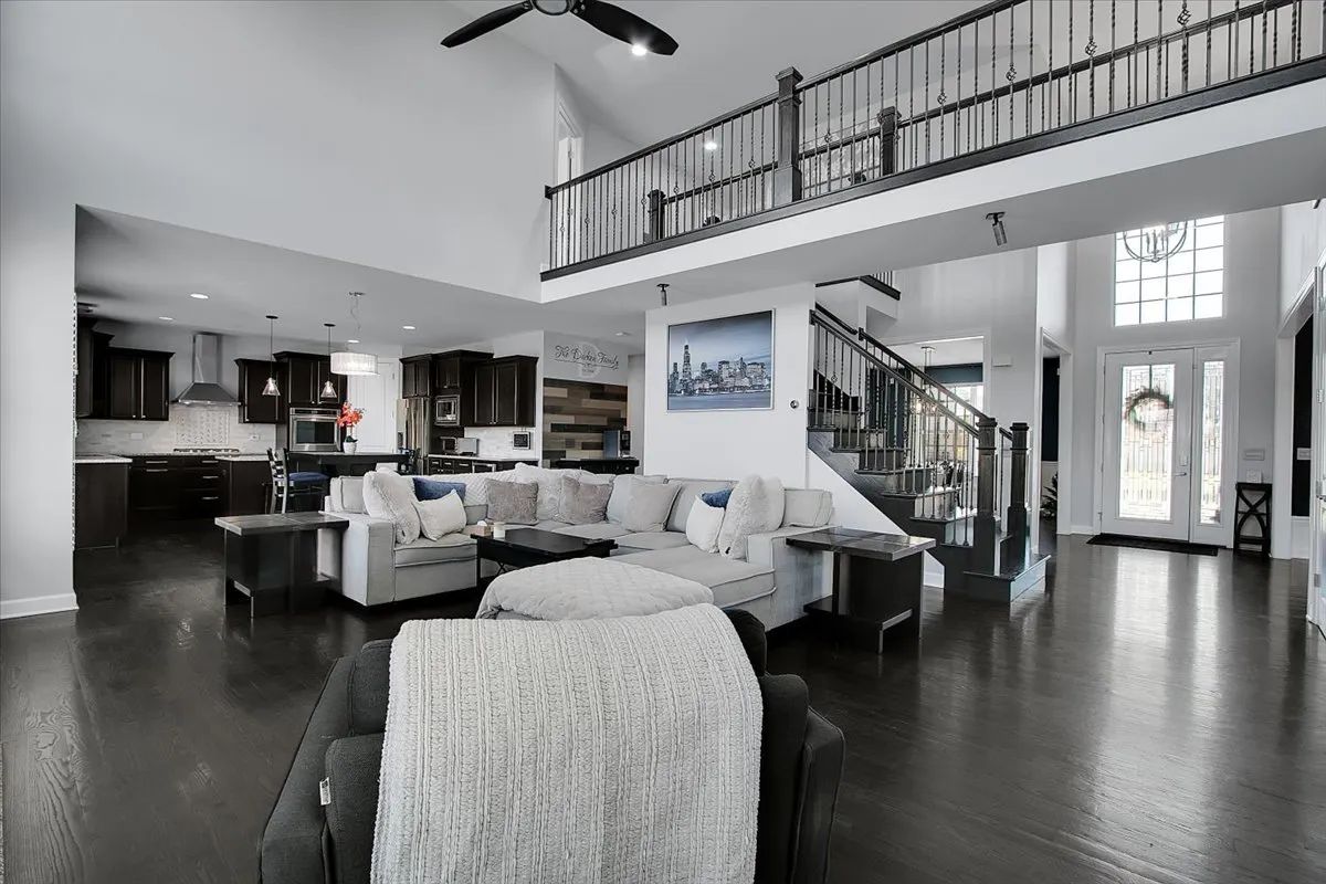 1416 S Saddlebrook Lane IL