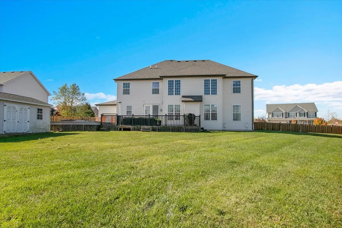 1416 S Saddlebrook Lane IL