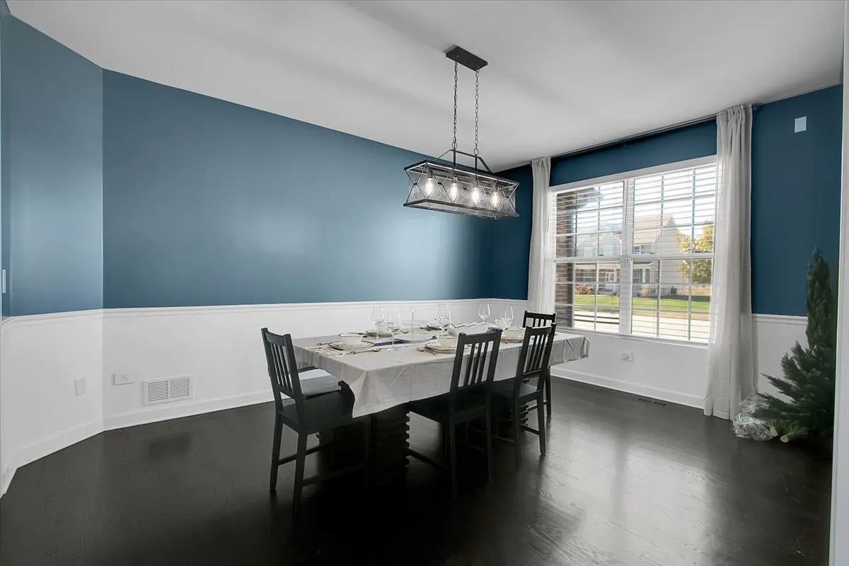 1416 S Saddlebrook Lane IL