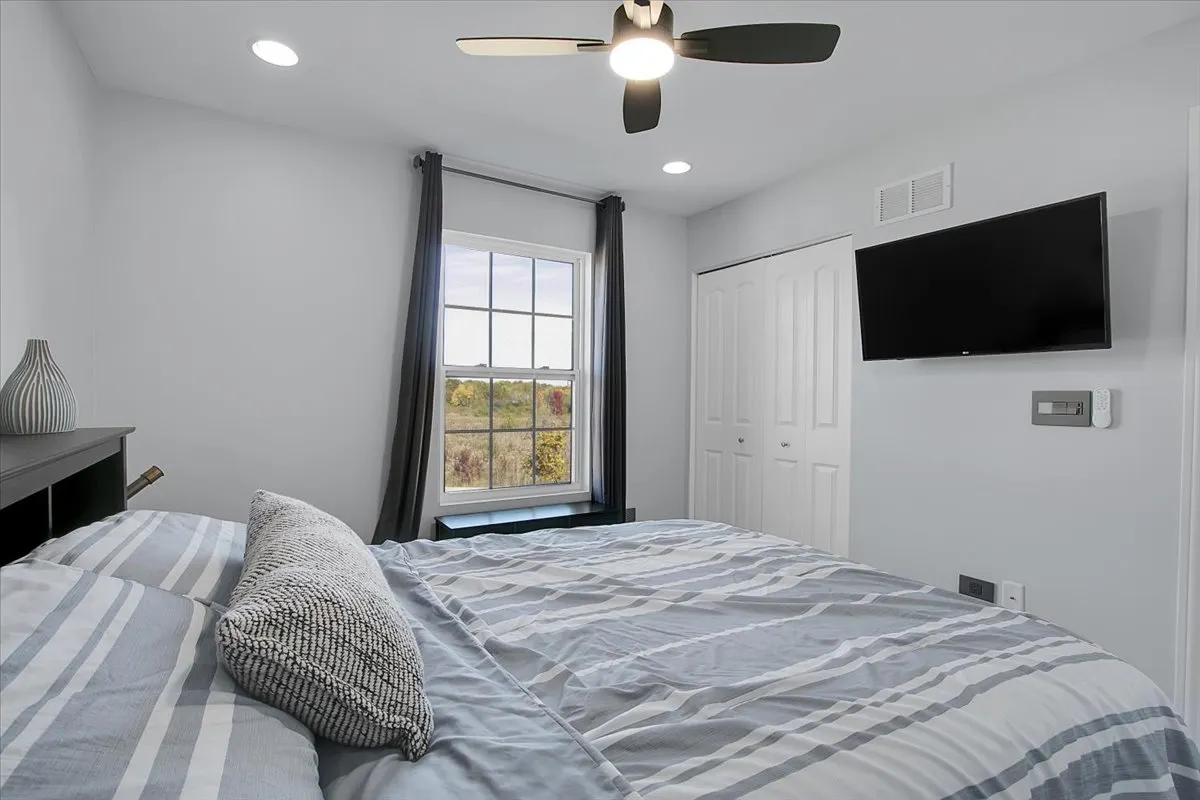 1416 S Saddlebrook Lane IL