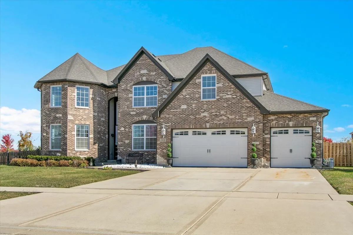 1416 S Saddlebrook Lane IL