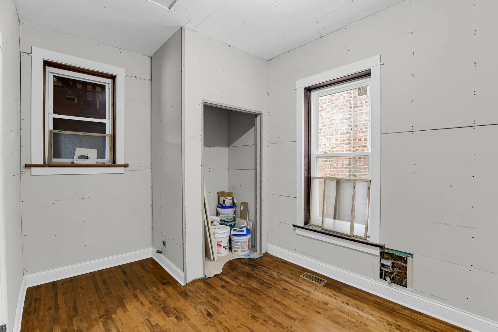 4339 W Monroe Street IL