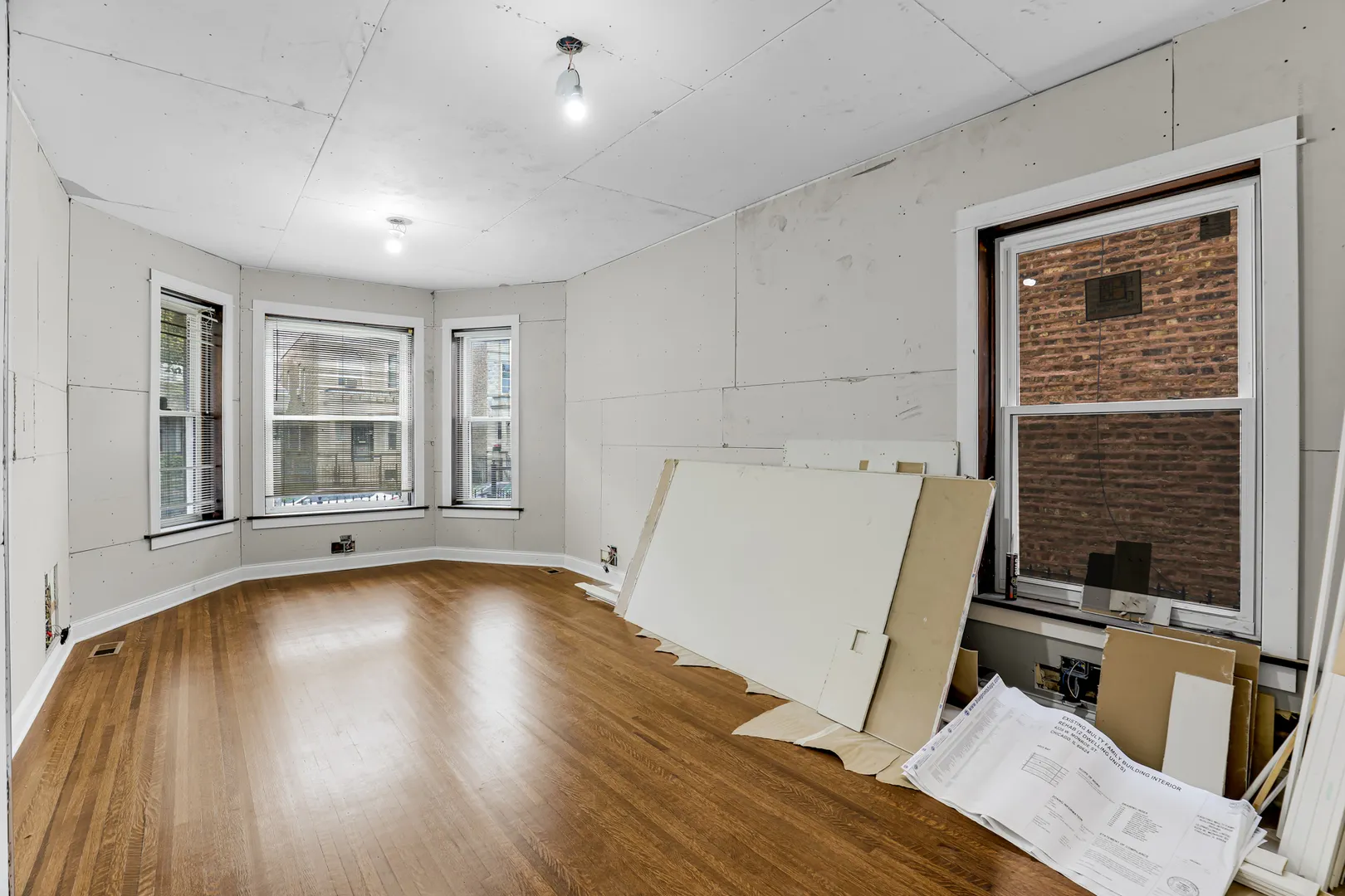 4339 W Monroe Street IL