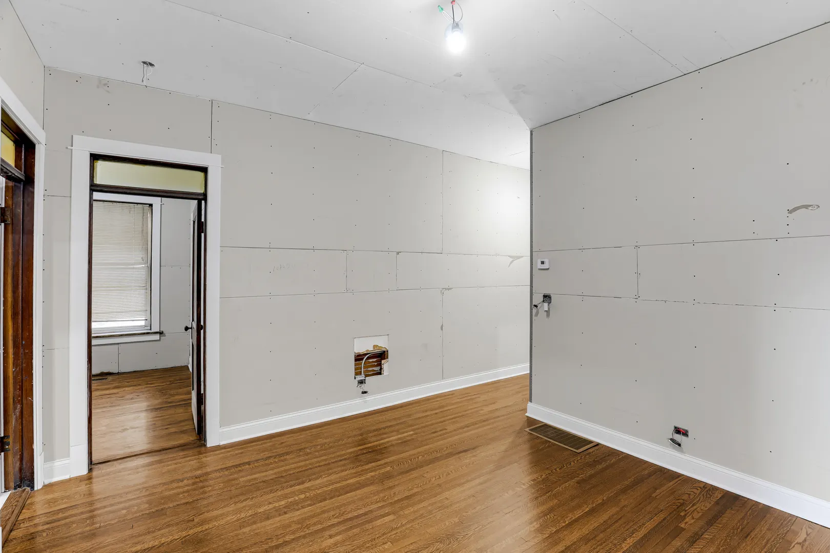 4339 W Monroe Street IL