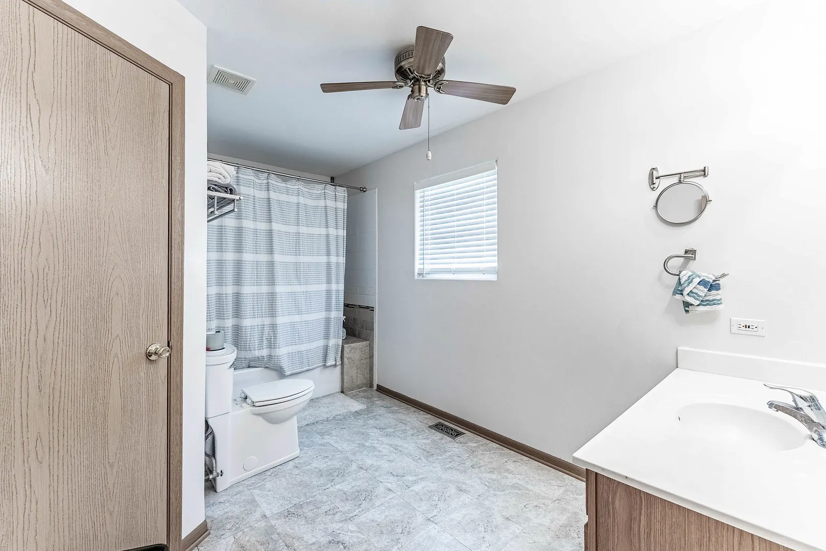 5302 Meadowbrook Street IL