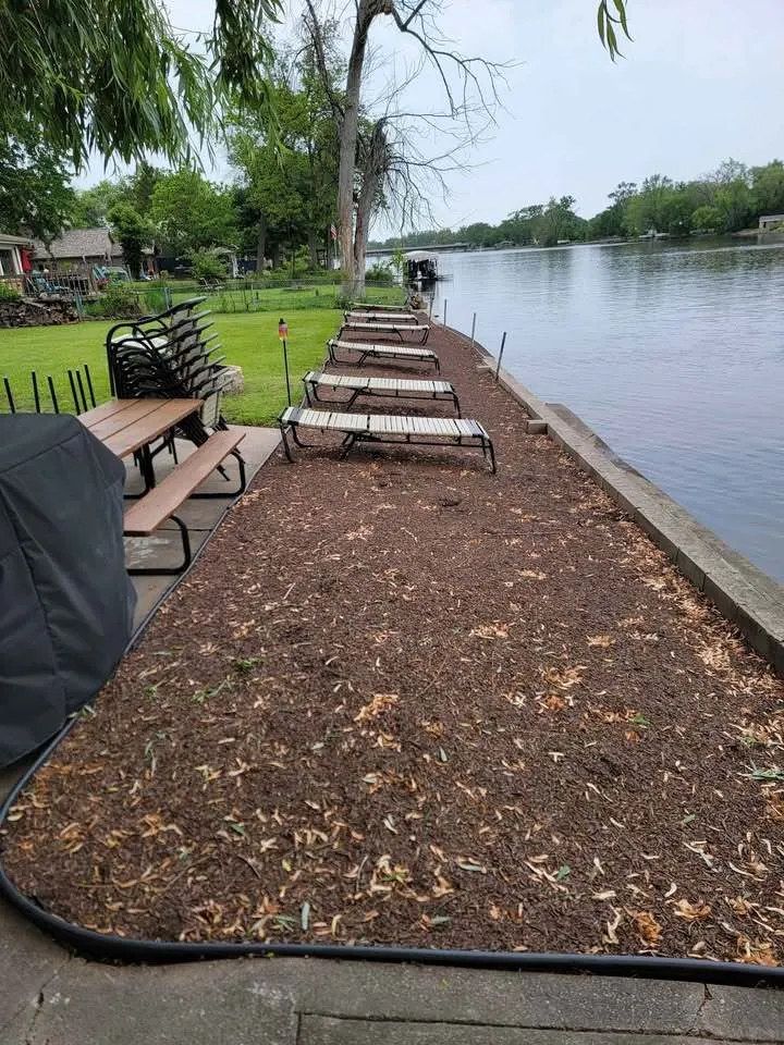 5065 Browns Beach Road IL