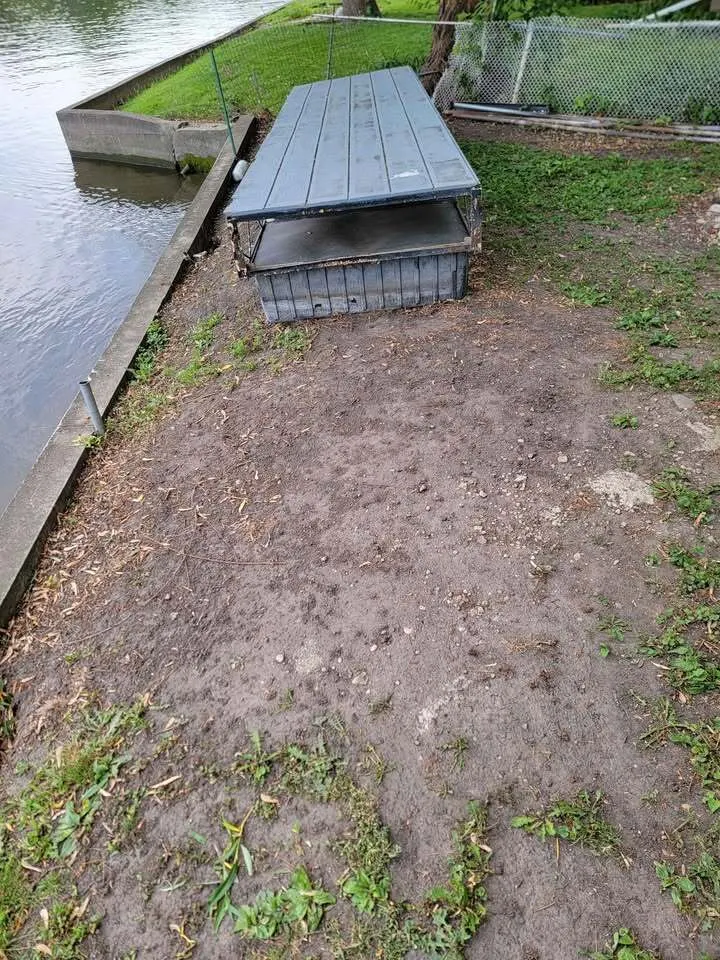 5065 Browns Beach Road IL