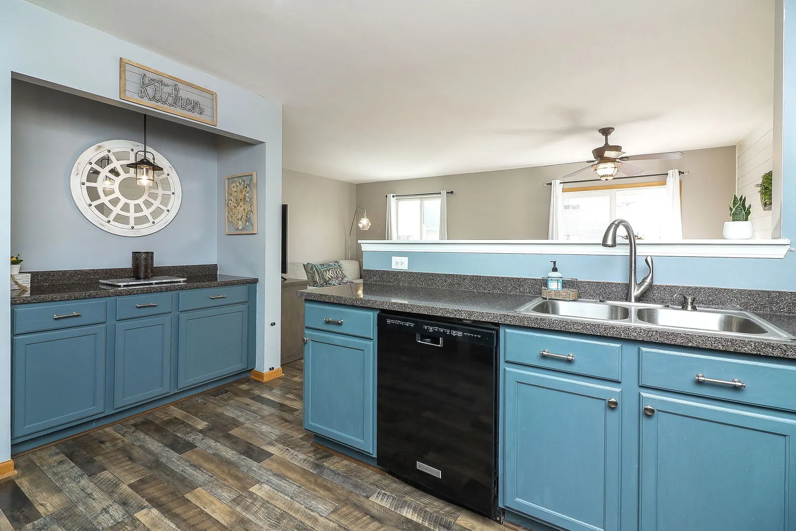 1914 S Austrian Pine Street IL