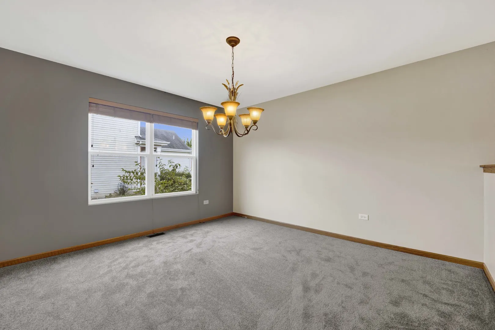 3904 Stockton Drive IL