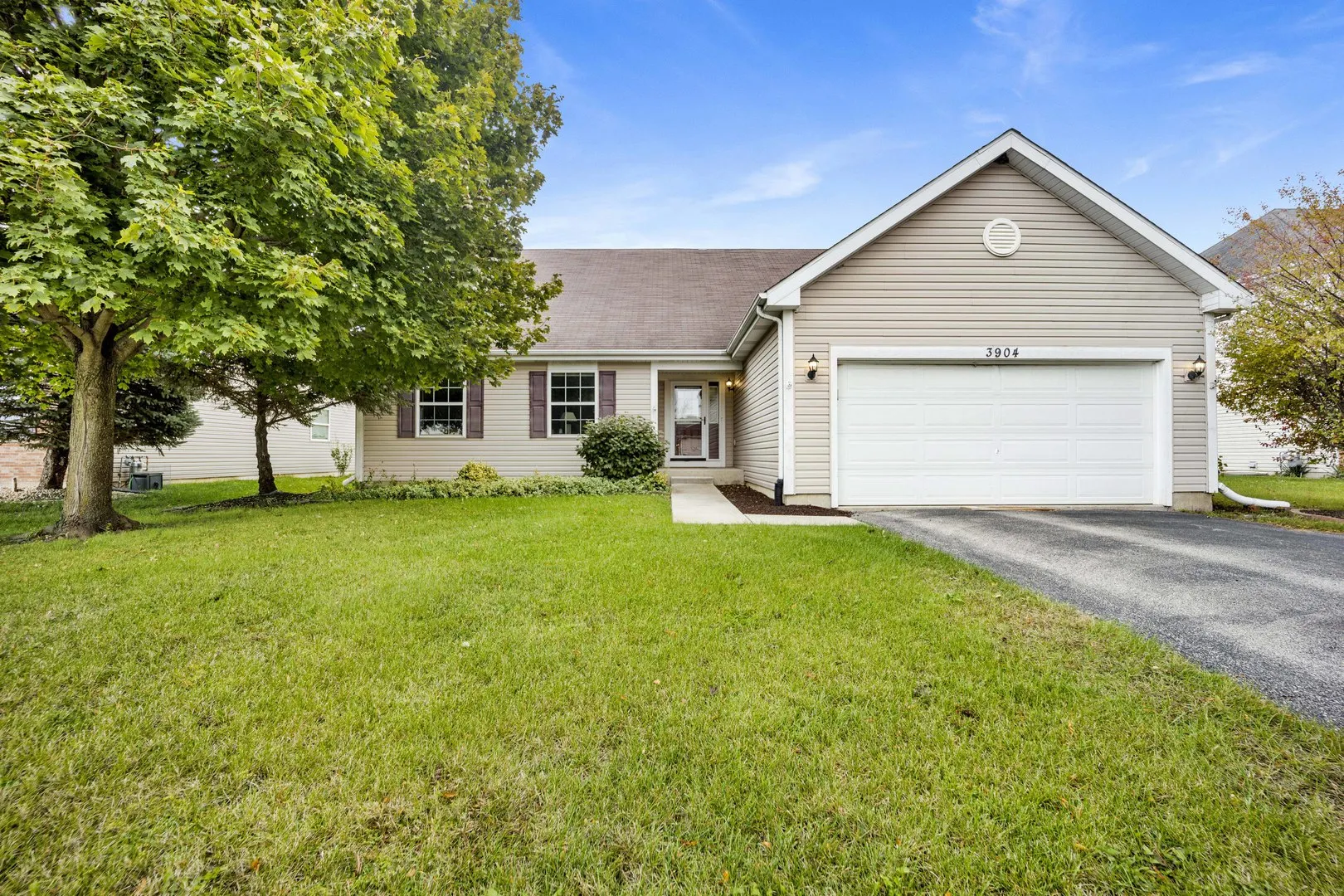 3904 Stockton Drive IL