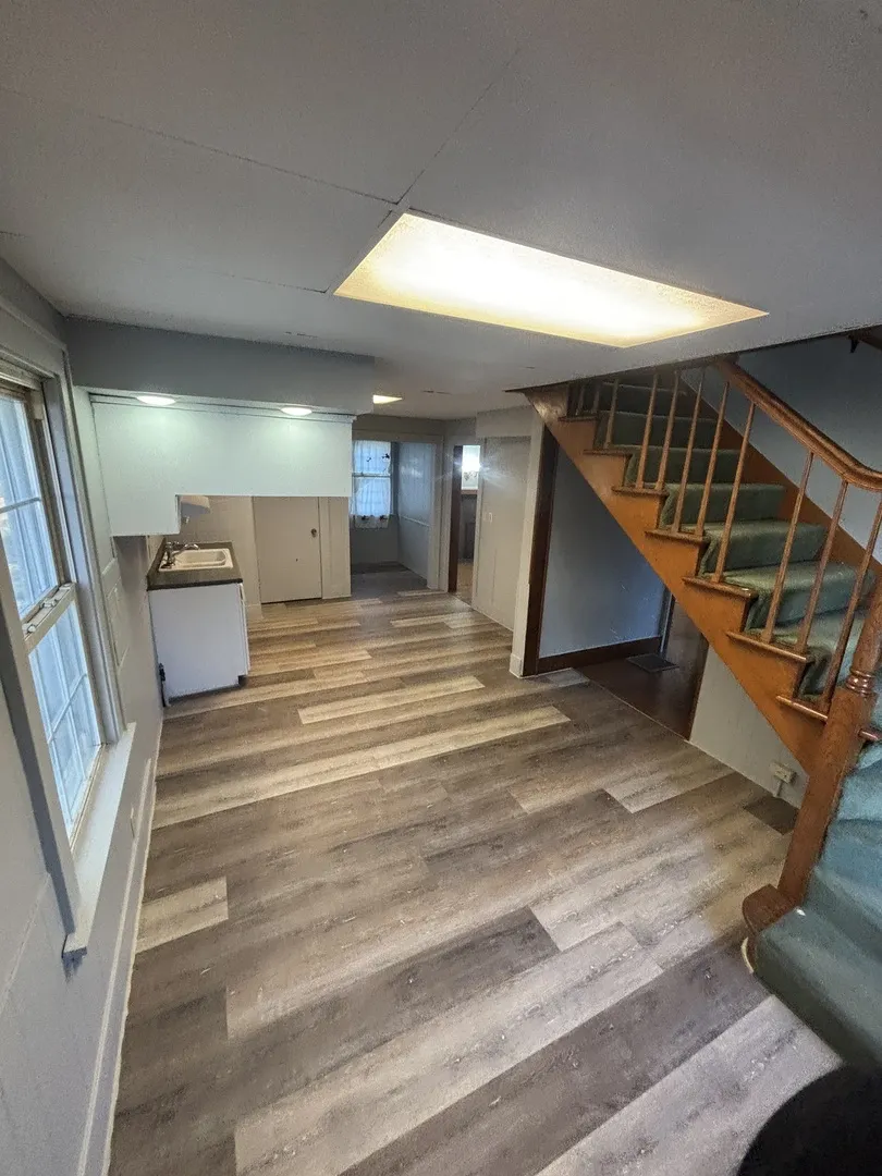 2512 N Maryland Street IL