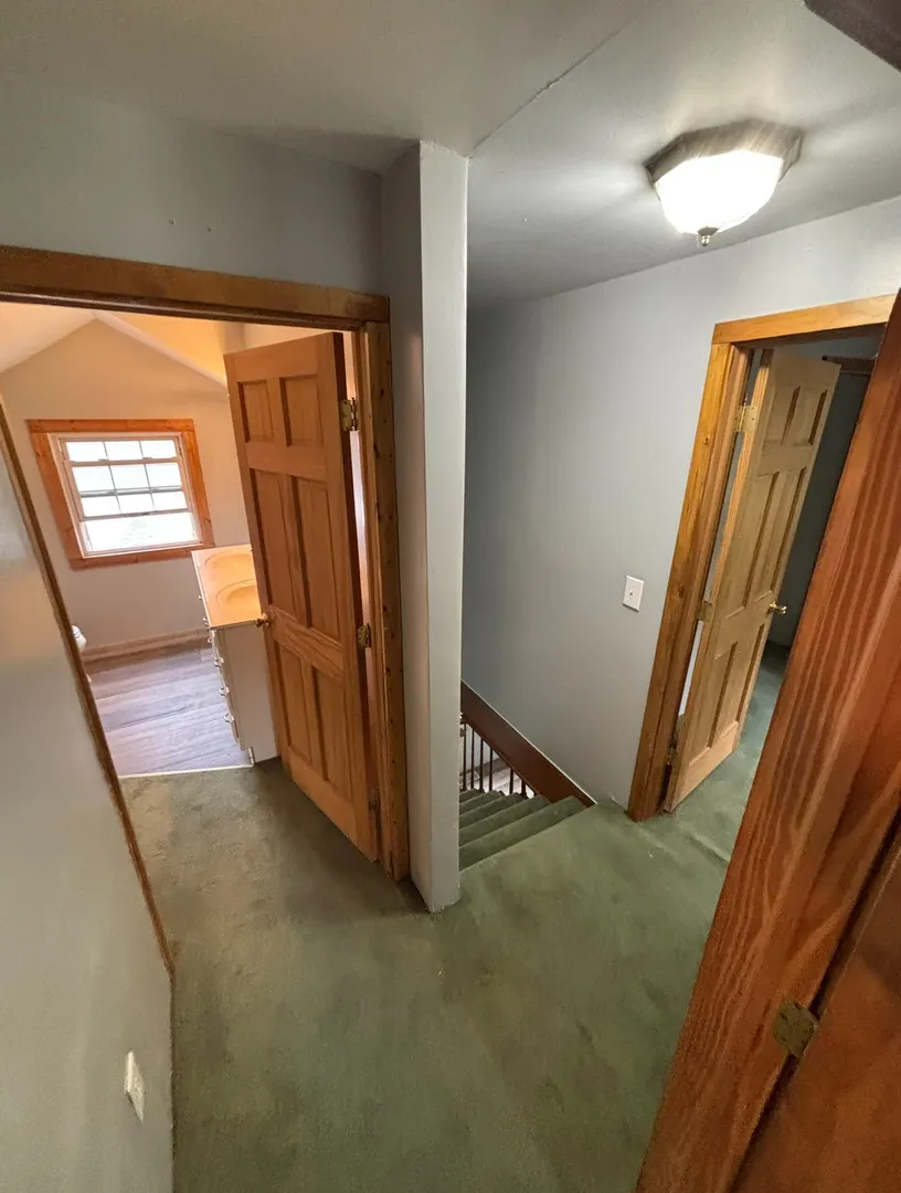 2512 N Maryland Street IL