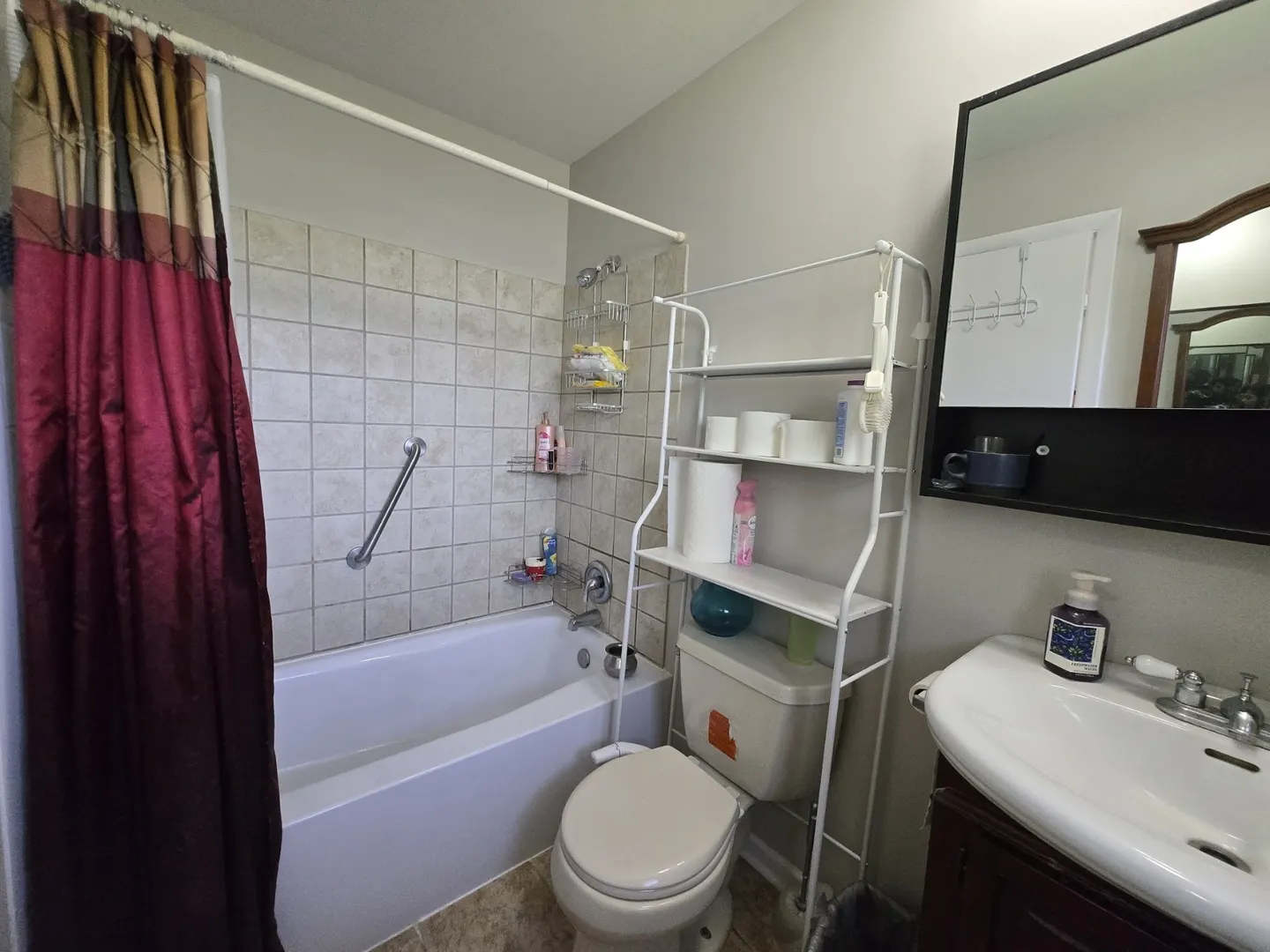 4400 Waubansie Lane IL