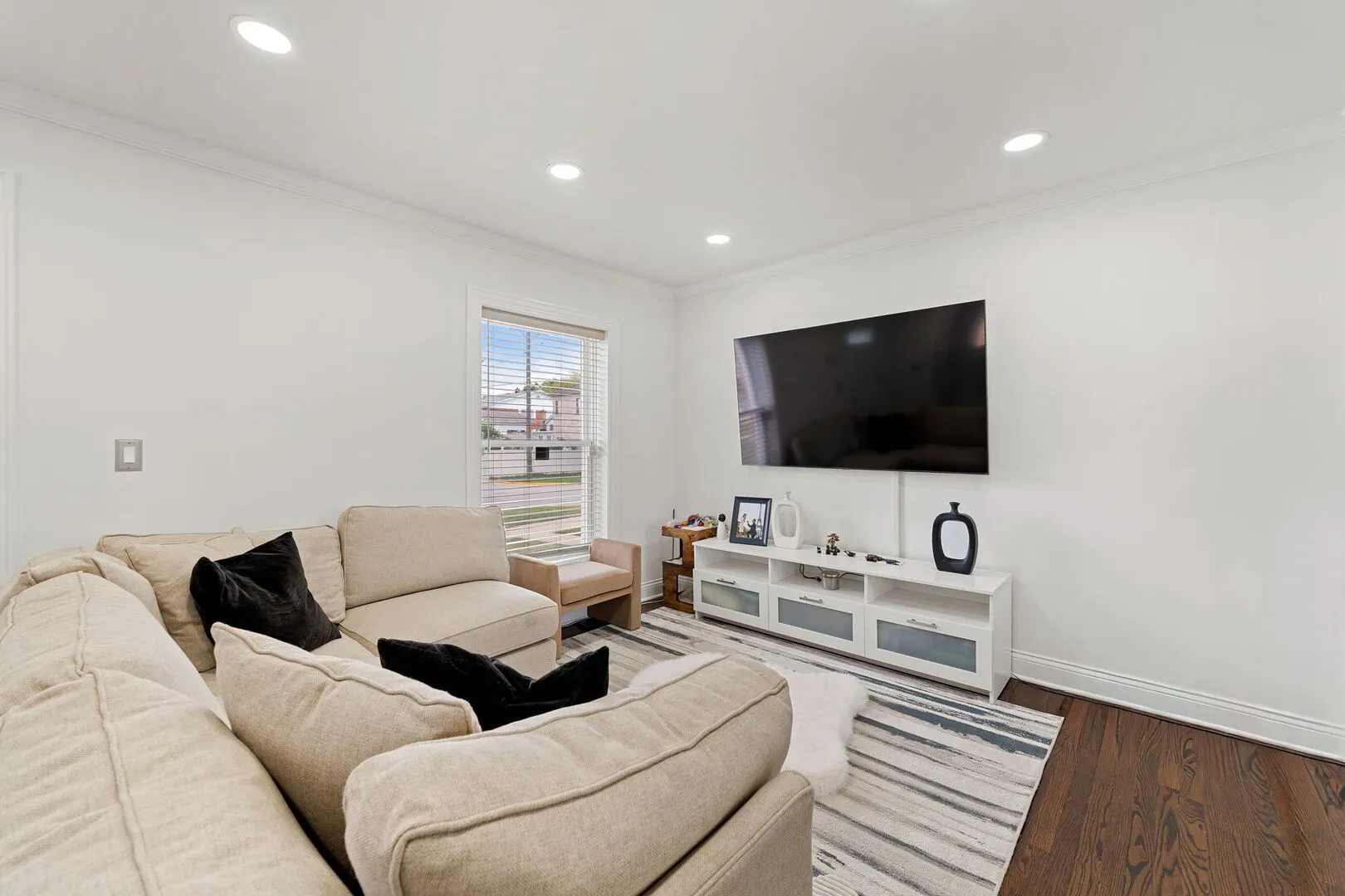 1514 N 22nd Avenue IL