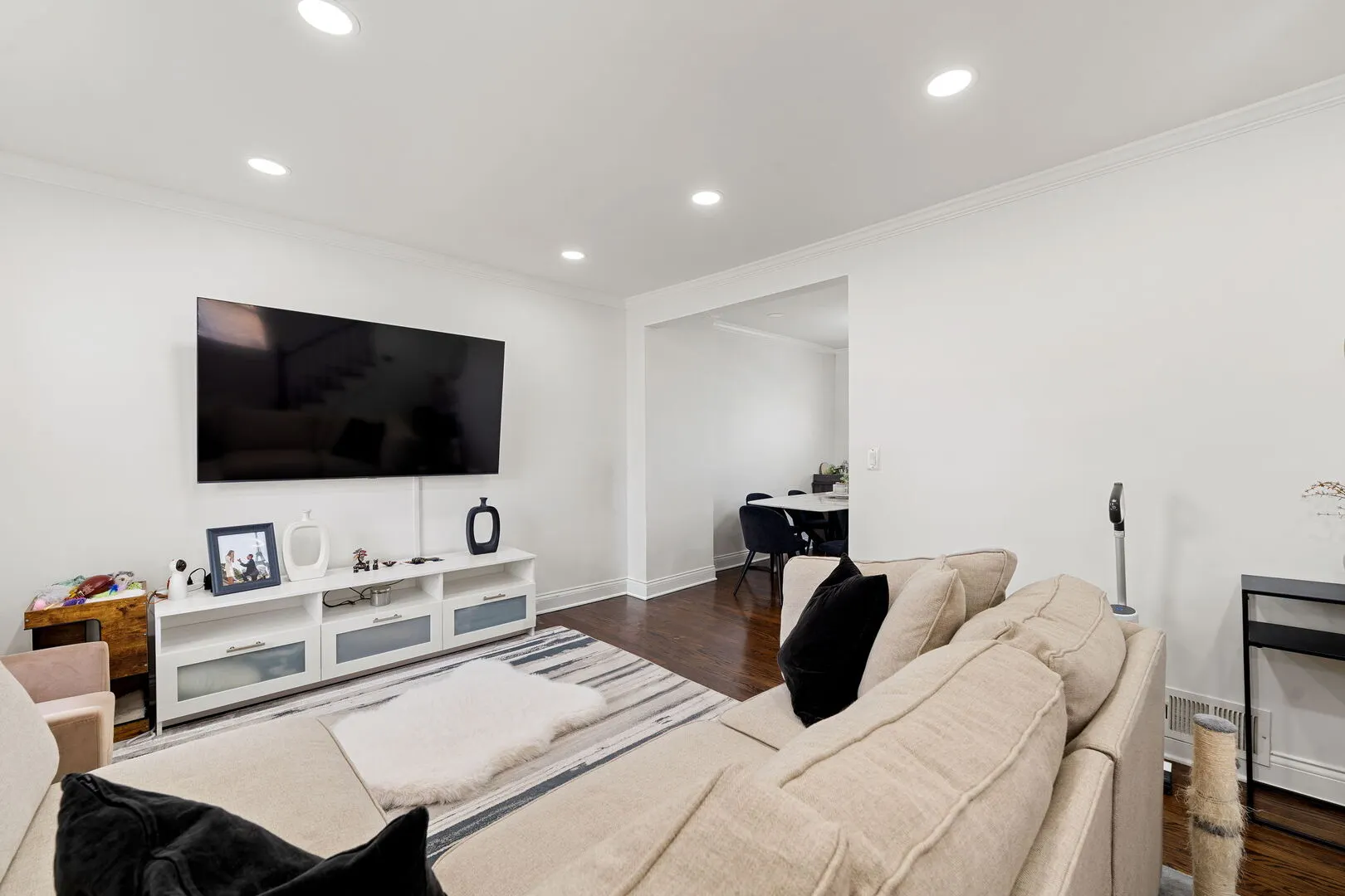 1514 N 22nd Avenue IL