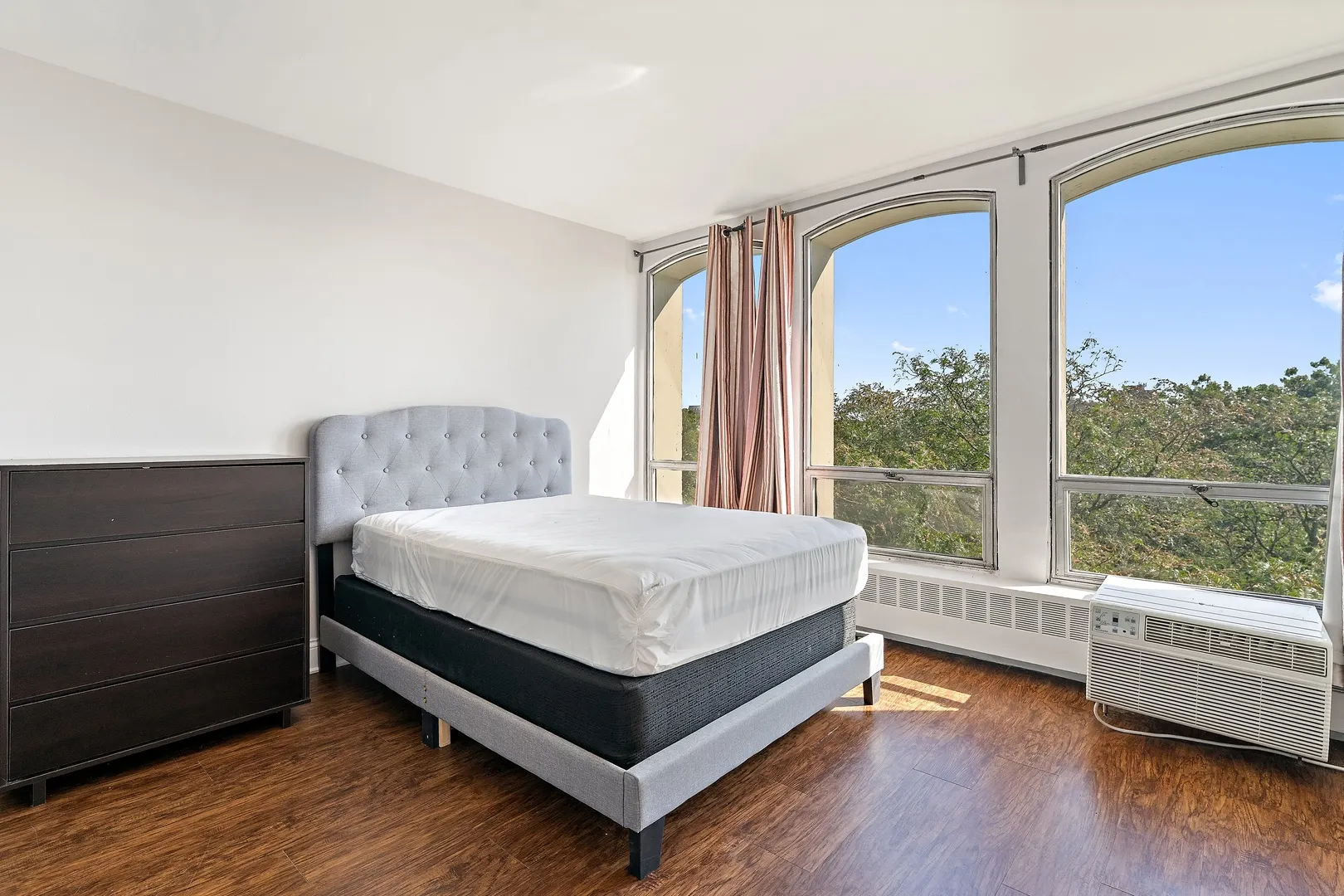 1450 E 55th Place 530S IL