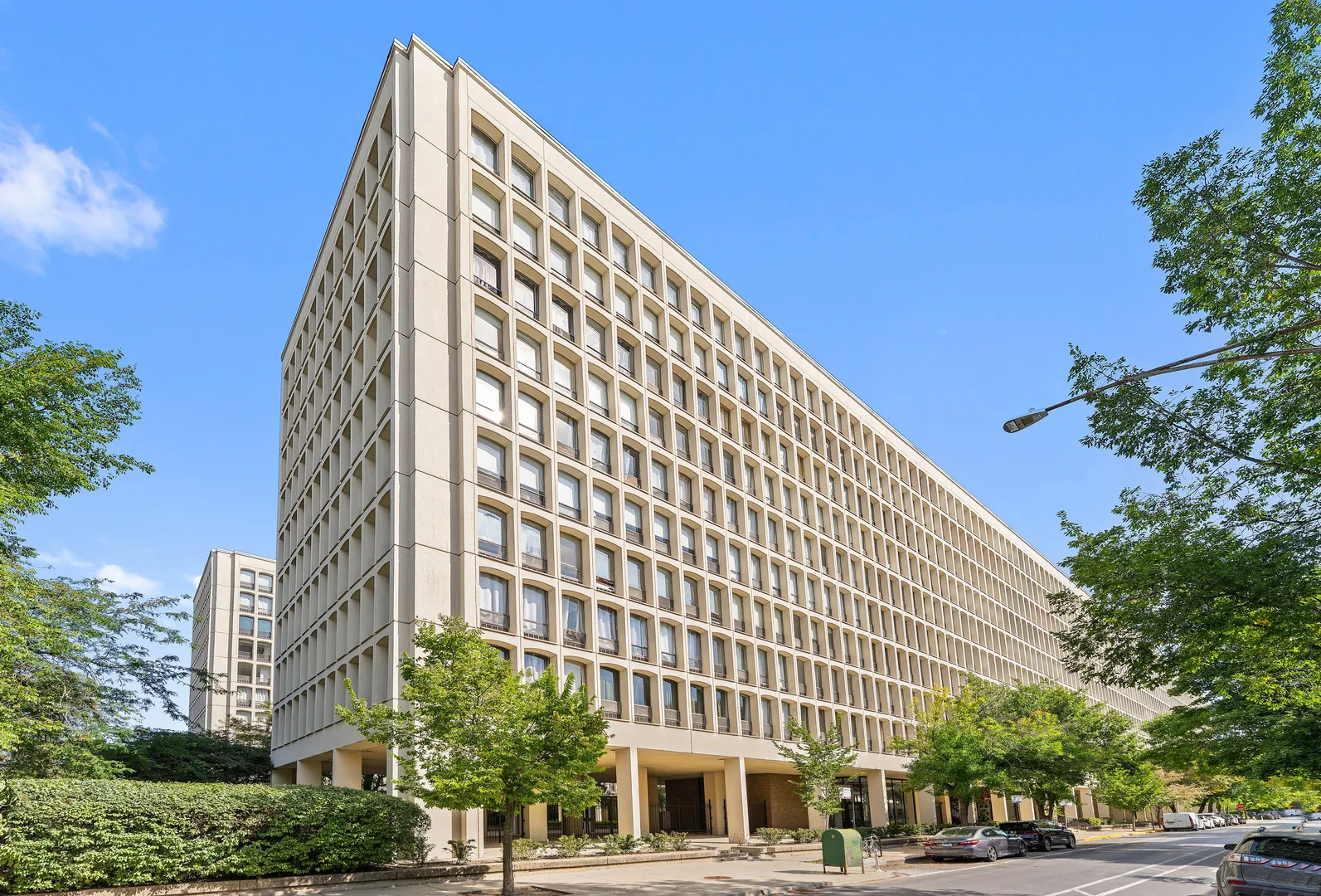 1450 E 55th Place 530S IL