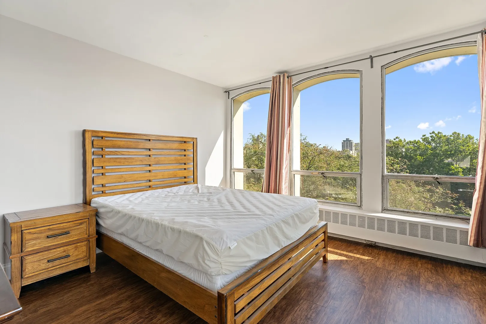 1450 E 55th Place 530S IL