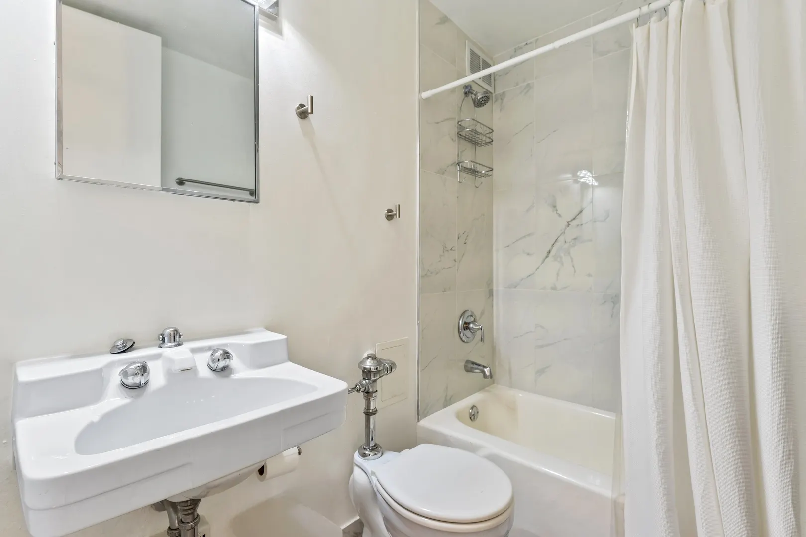 1450 E 55th Place 530S IL