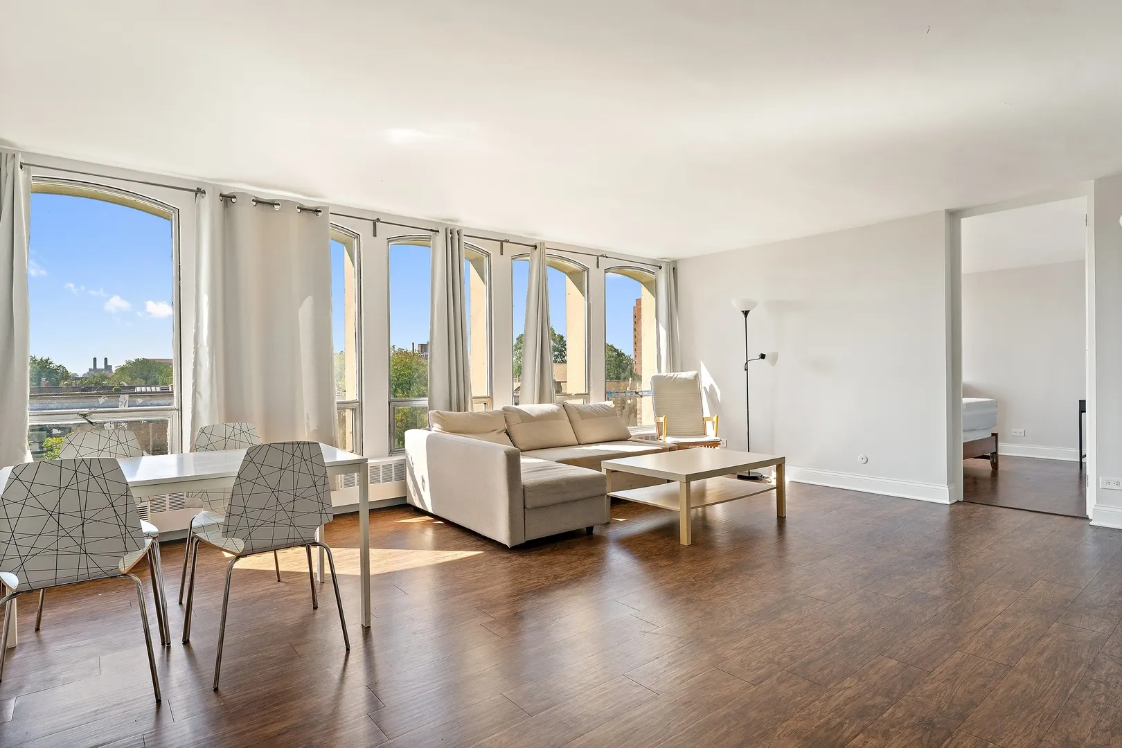 1450 E 55th Place 530S IL