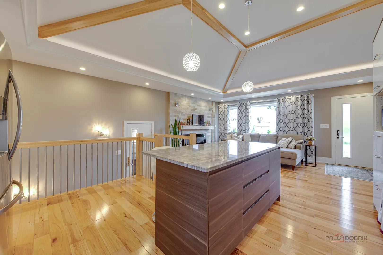 8548 Lockwood Avenue IL