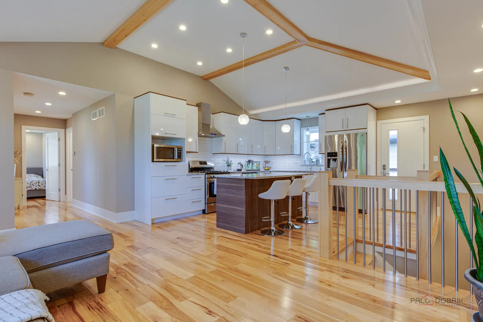 8548 Lockwood Avenue IL