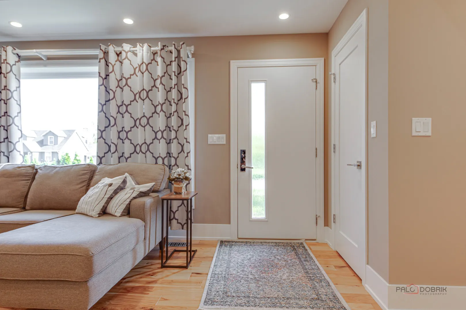 8548 Lockwood Avenue IL