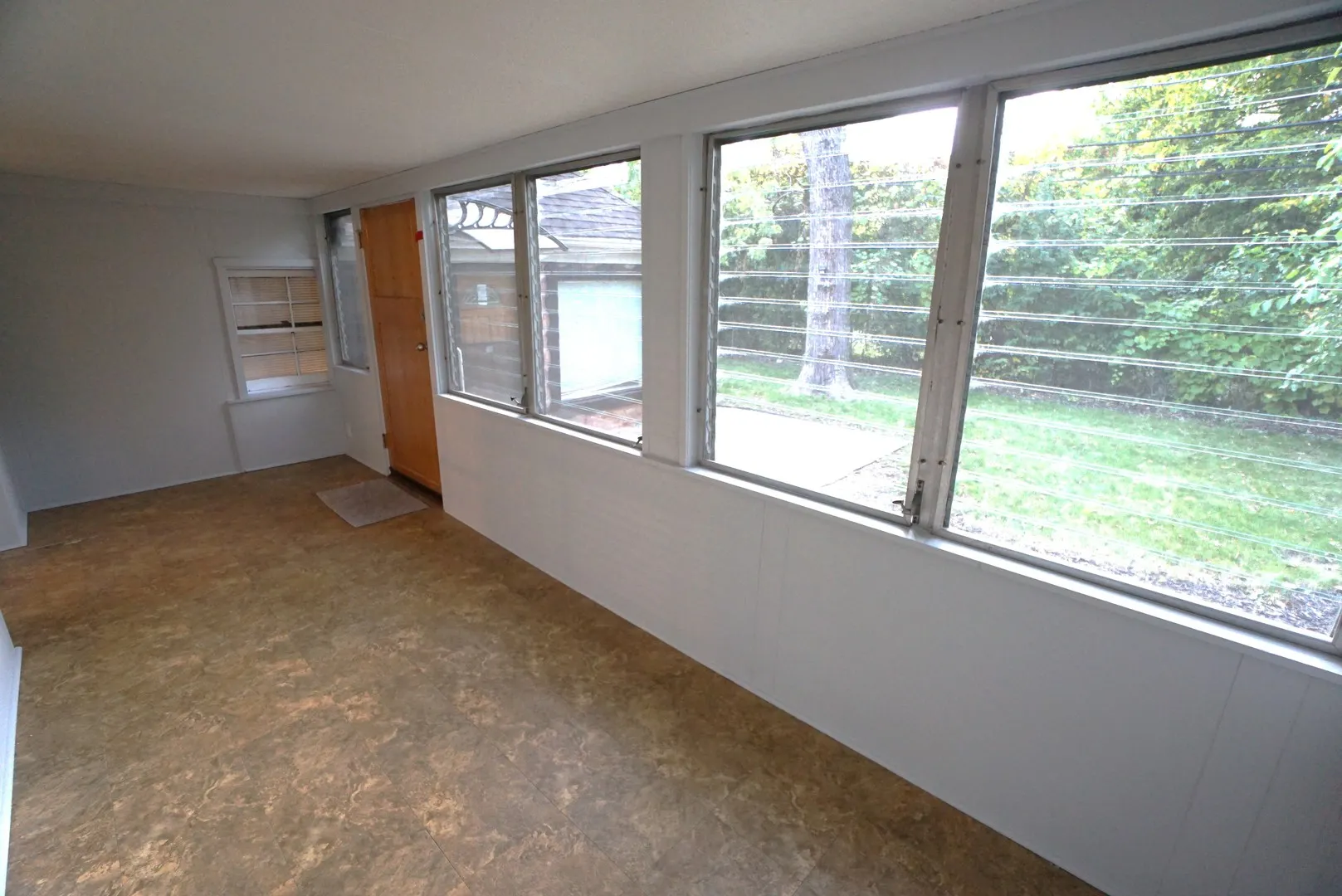 6826 N Knox Avenue IL