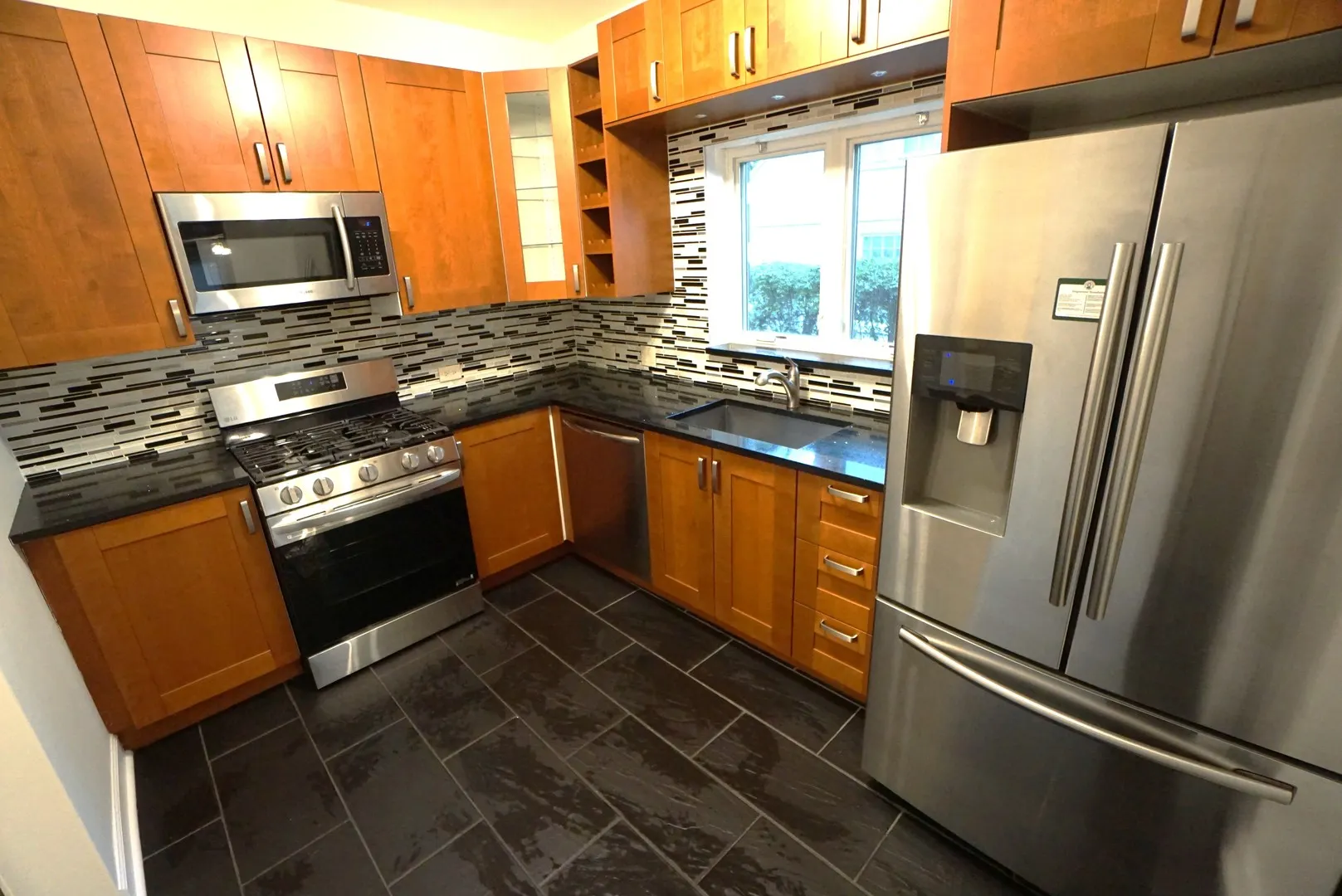 6826 N Knox Avenue IL