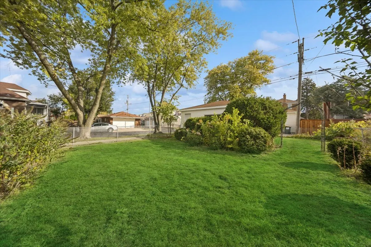 3047 N 79th Avenue IL