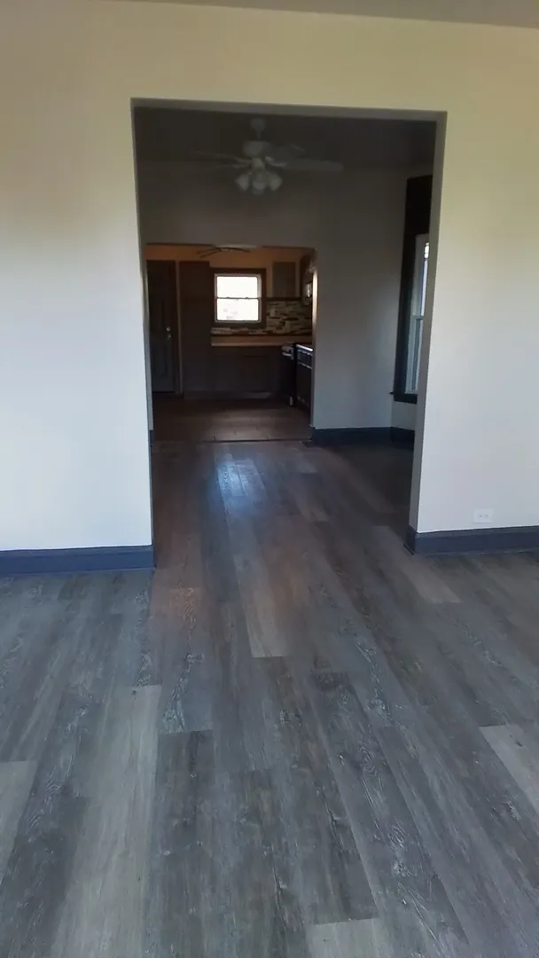 6827 S Green Street IL