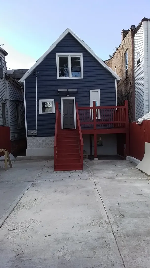 6827 S Green Street IL