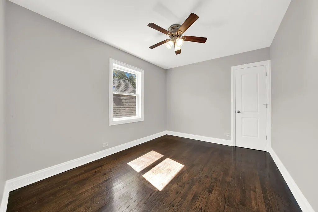 8033 S Campbell Avenue IL