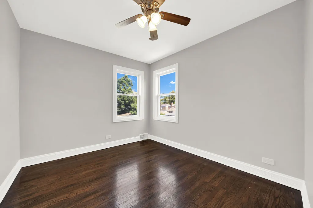 8033 S Campbell Avenue IL