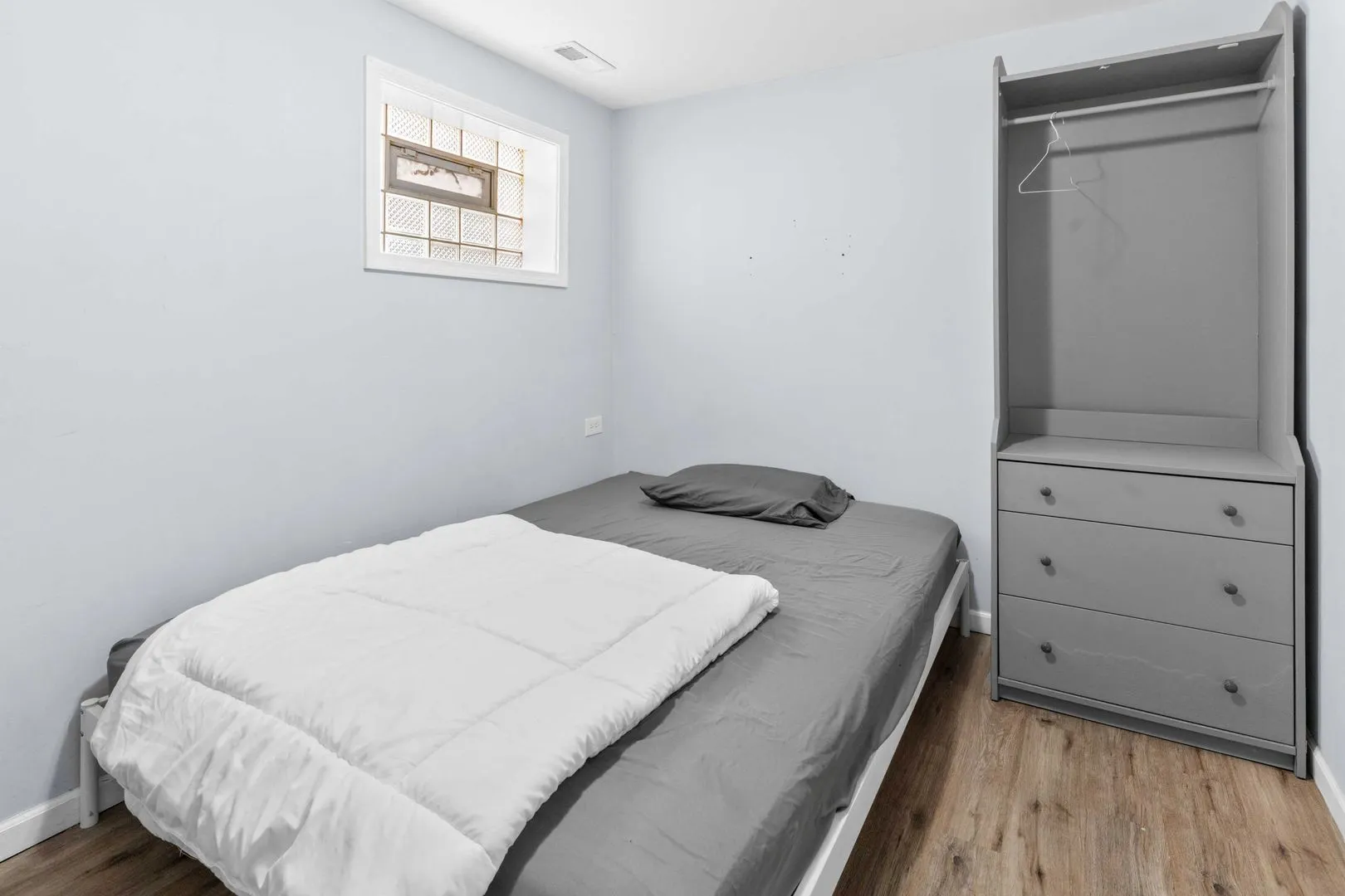 1835 W 34th Street IL