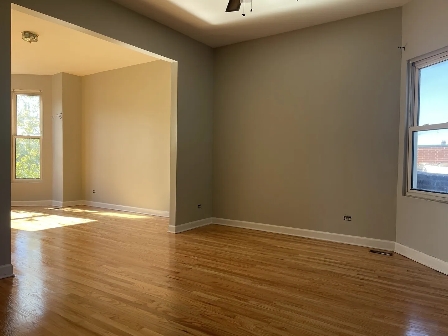 3220 W armitage Avenue 302 IL