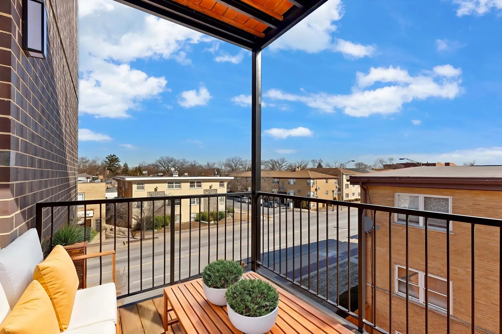 8631 W Grand Avenue 2W IL