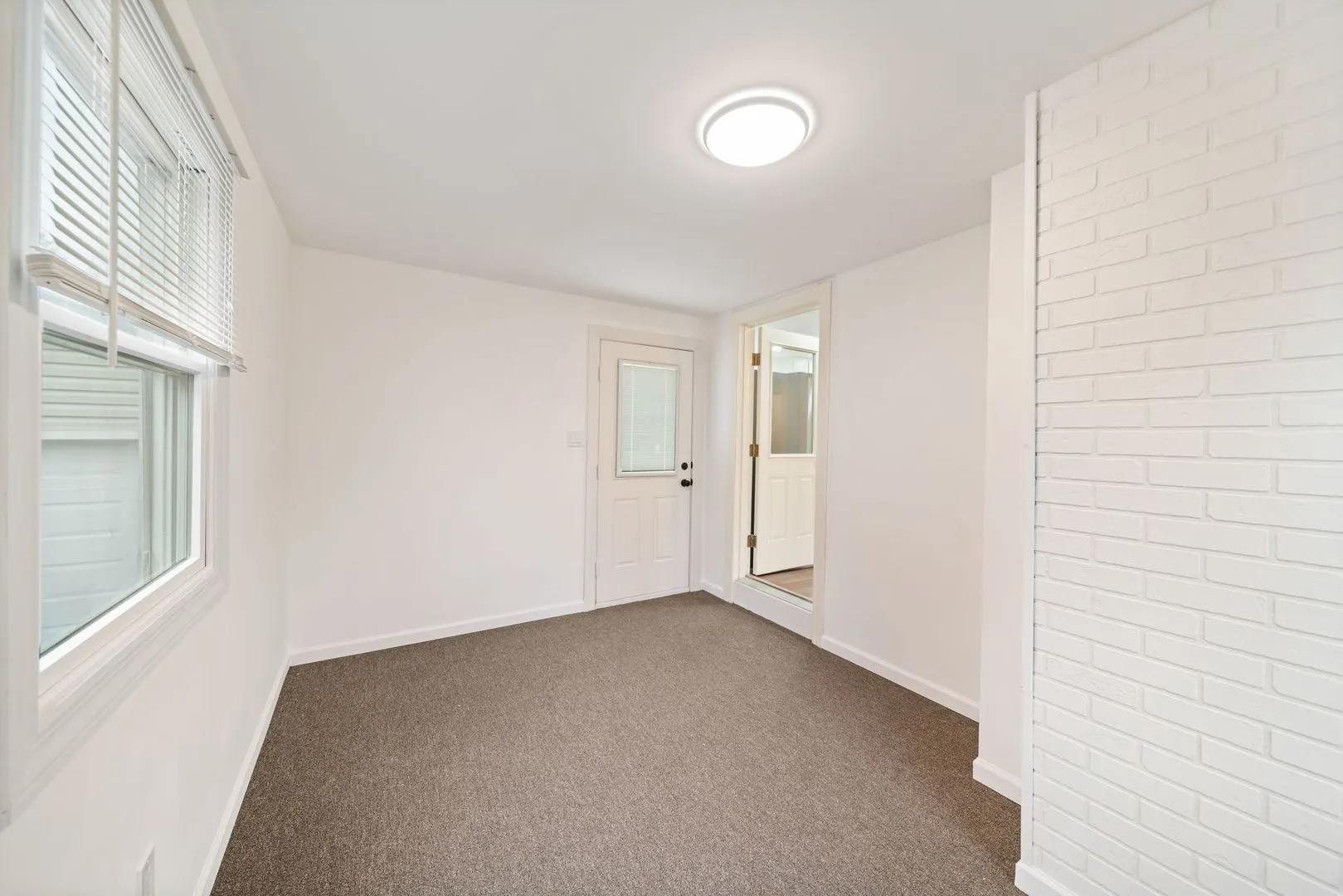 28w686 Townline Road IL