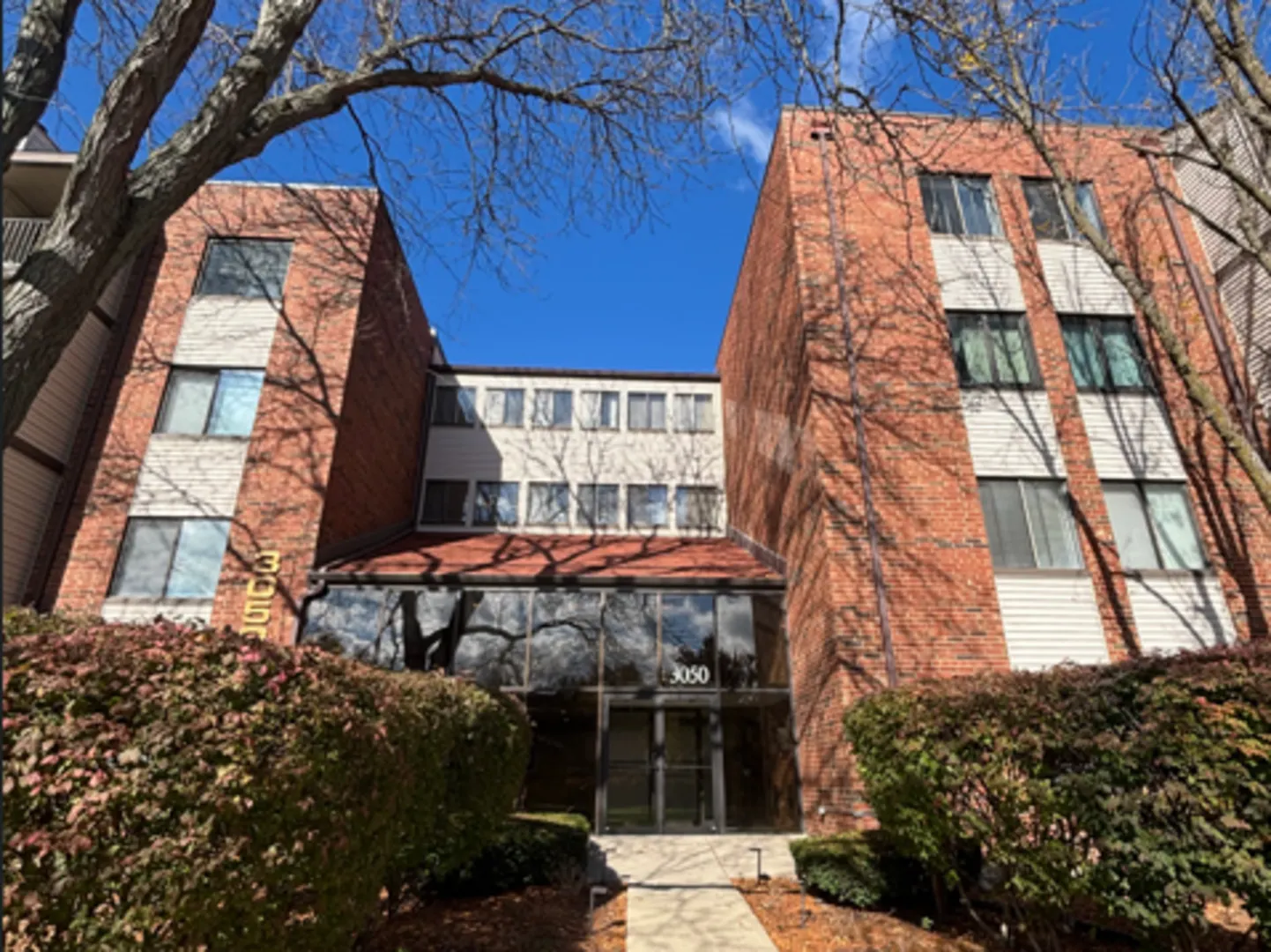 3050 Pheasant Creek Drive 407 IL